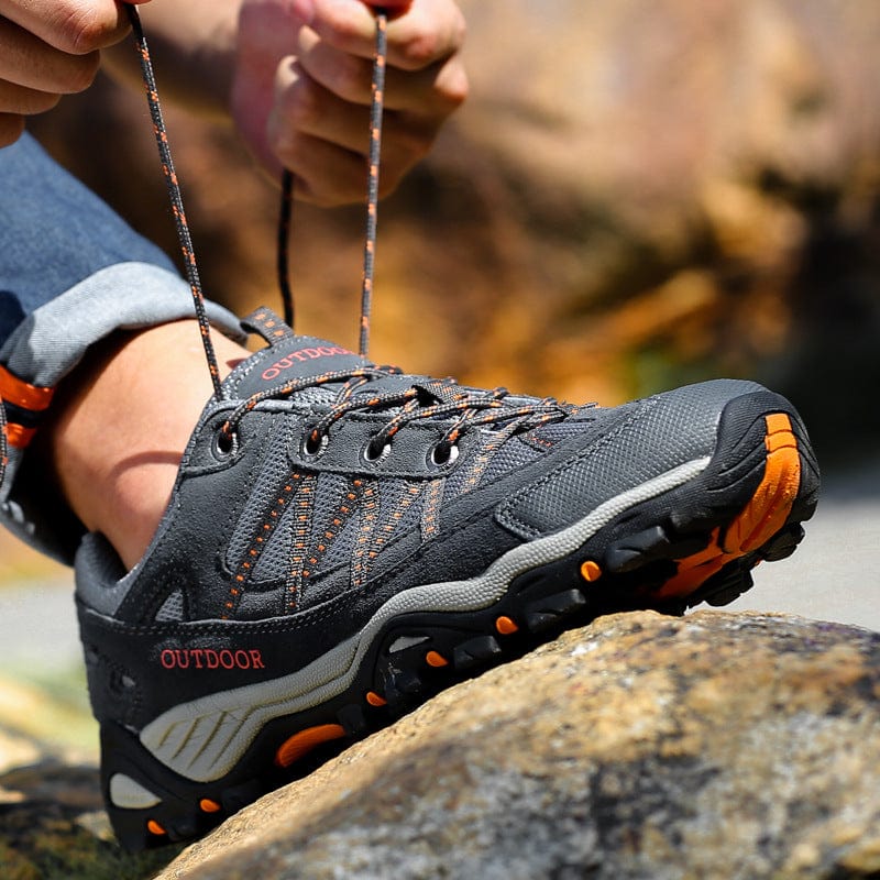 Unisex Mountaineering Shoes: Anti-Slip, Shock-Absorbing, Durable for Trekking